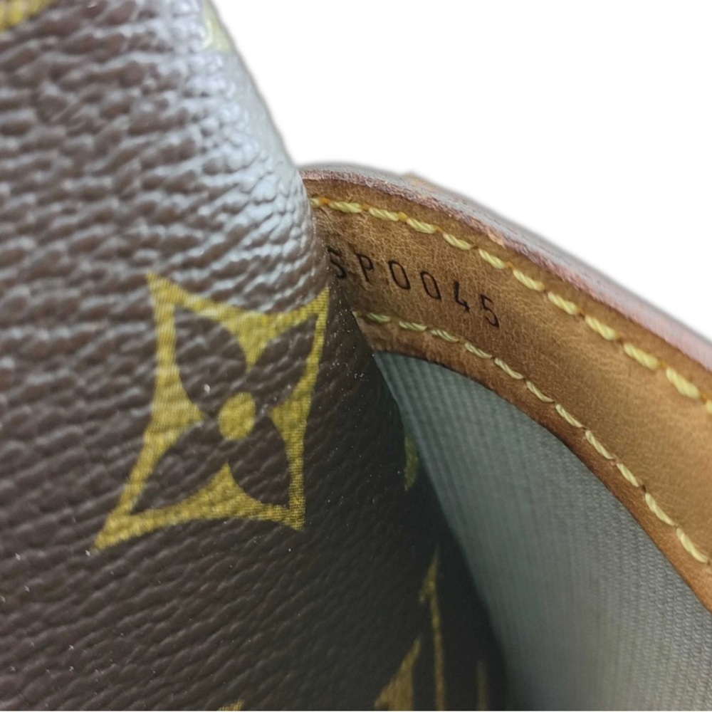 Louis Vuitton Monogram Reporter PM Bag - Picture 13 of 14